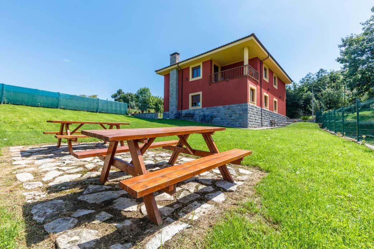 Apartamentos Rurales Andrea Llanes Exteriör bild